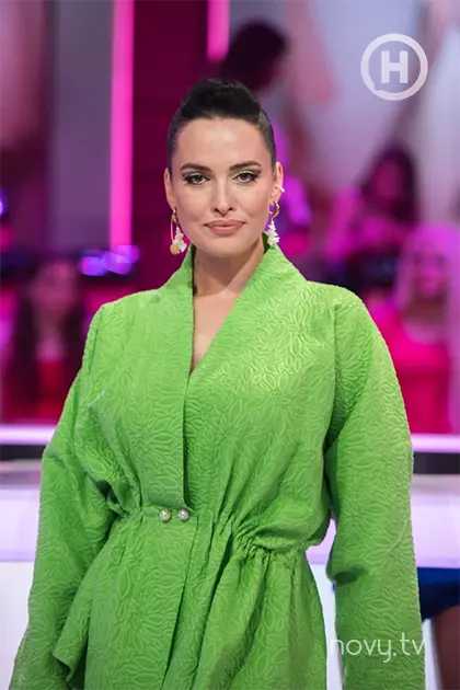 <p>Даша Астаф’єва<br />
649 К підписників</p>